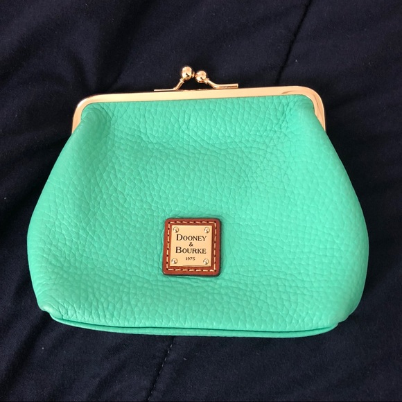 Dooney & Bourke Handbags - Dooney & Bourke Kiss 💋 Lock Purse 👛